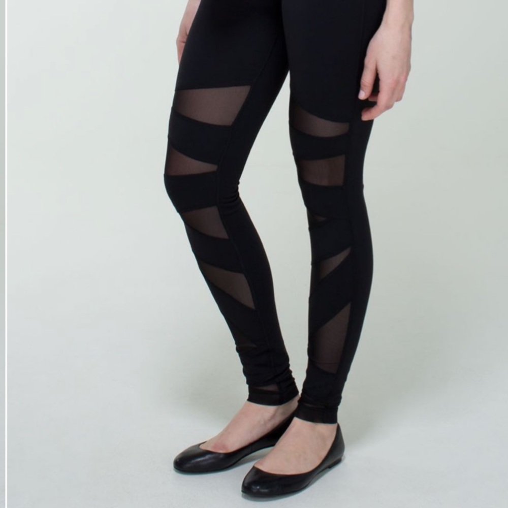 Lululemon Tech Mesh Tight size 8- hemmed